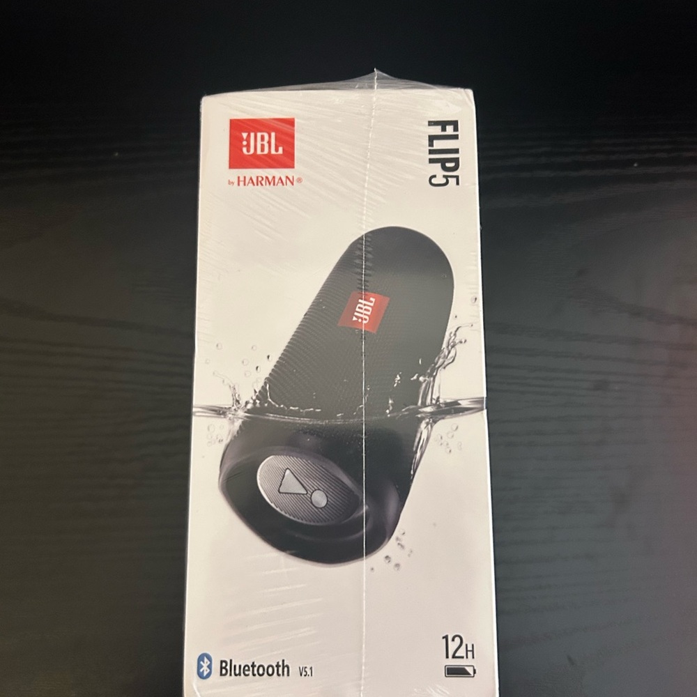 JBL Flip 5 Portable Bluetooth Speaker - Black